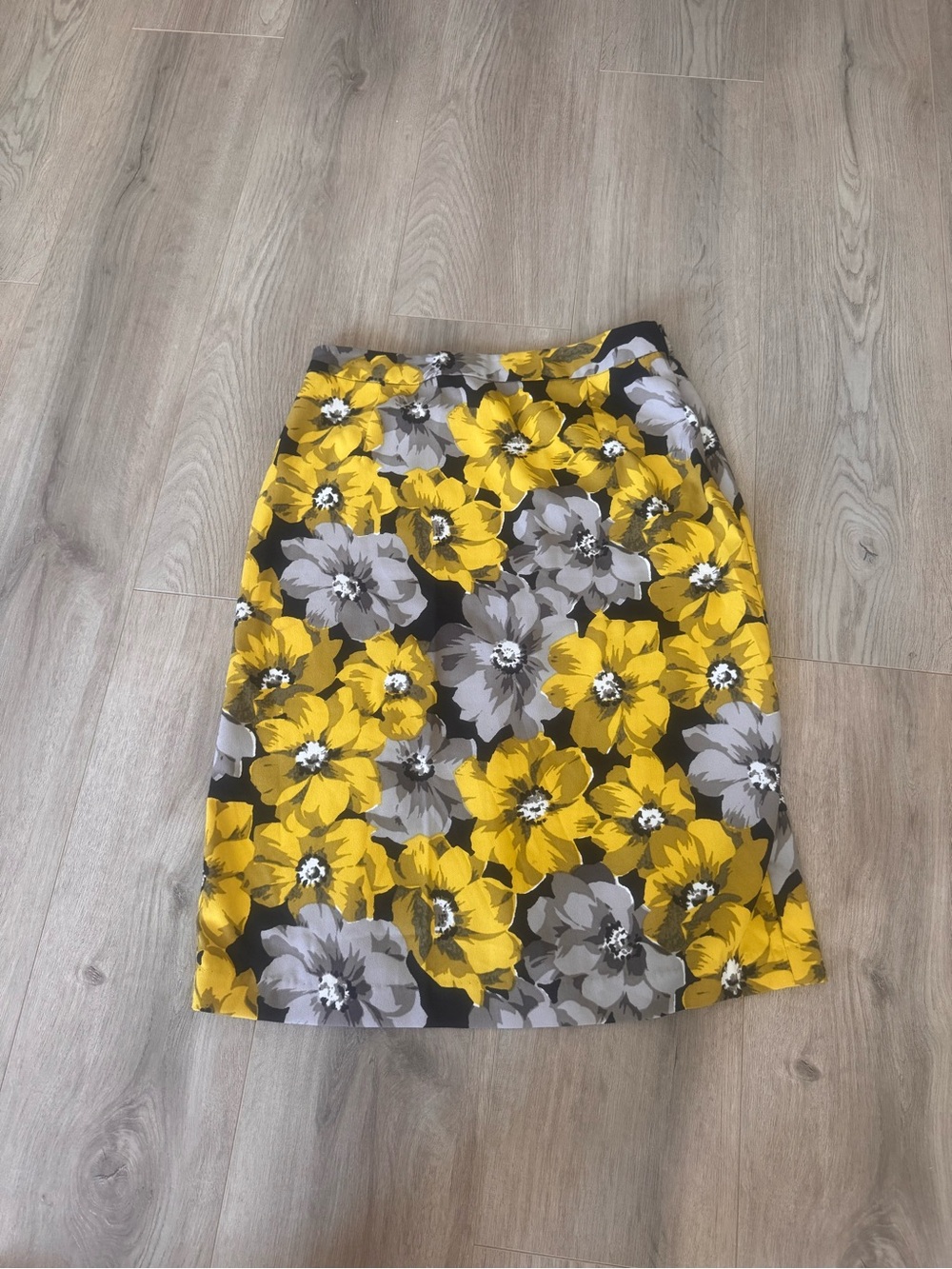 Who What Wear Yellow and Gray Floral Pencil Skirt